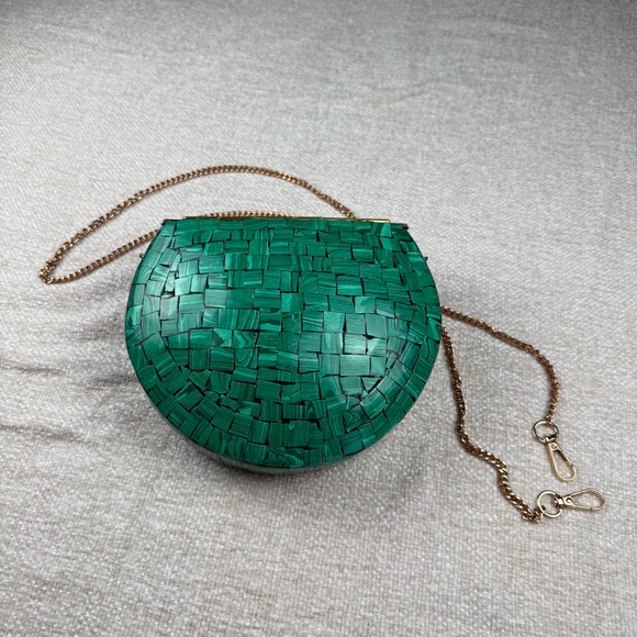 Ramla Handmade Moroccan Green Mosaic Clutch with Gold Accents - Picture 4 of 8